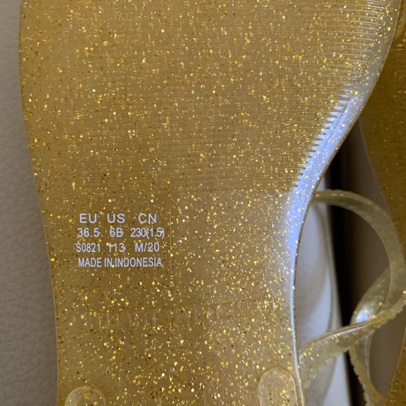 ❤️HP❤️NWOB Stuart Weitzman Sawyer Slide Sandal in Gold - Picture 13 of 16